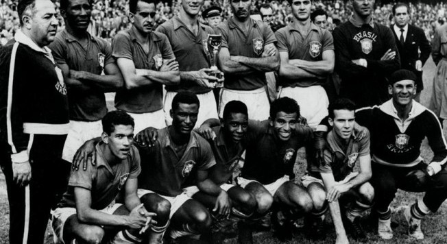 تصویر تیم برزیل و گرفتن جام جهانی 1958