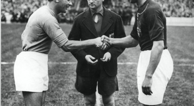 تصویر کاپیتان ایتالیا و مجارستان جام جهانی 1938